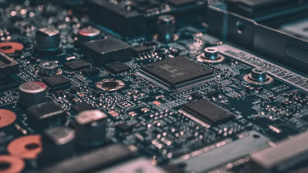 Qualcomm Công Bố Snapdragon 8 Elite Gen 6 Tiến Trình 2nm: Nhân Oryon 5.0 GHz Và Trận Chiến Bán Dẫn Đối Đầu Apple A20 Pro